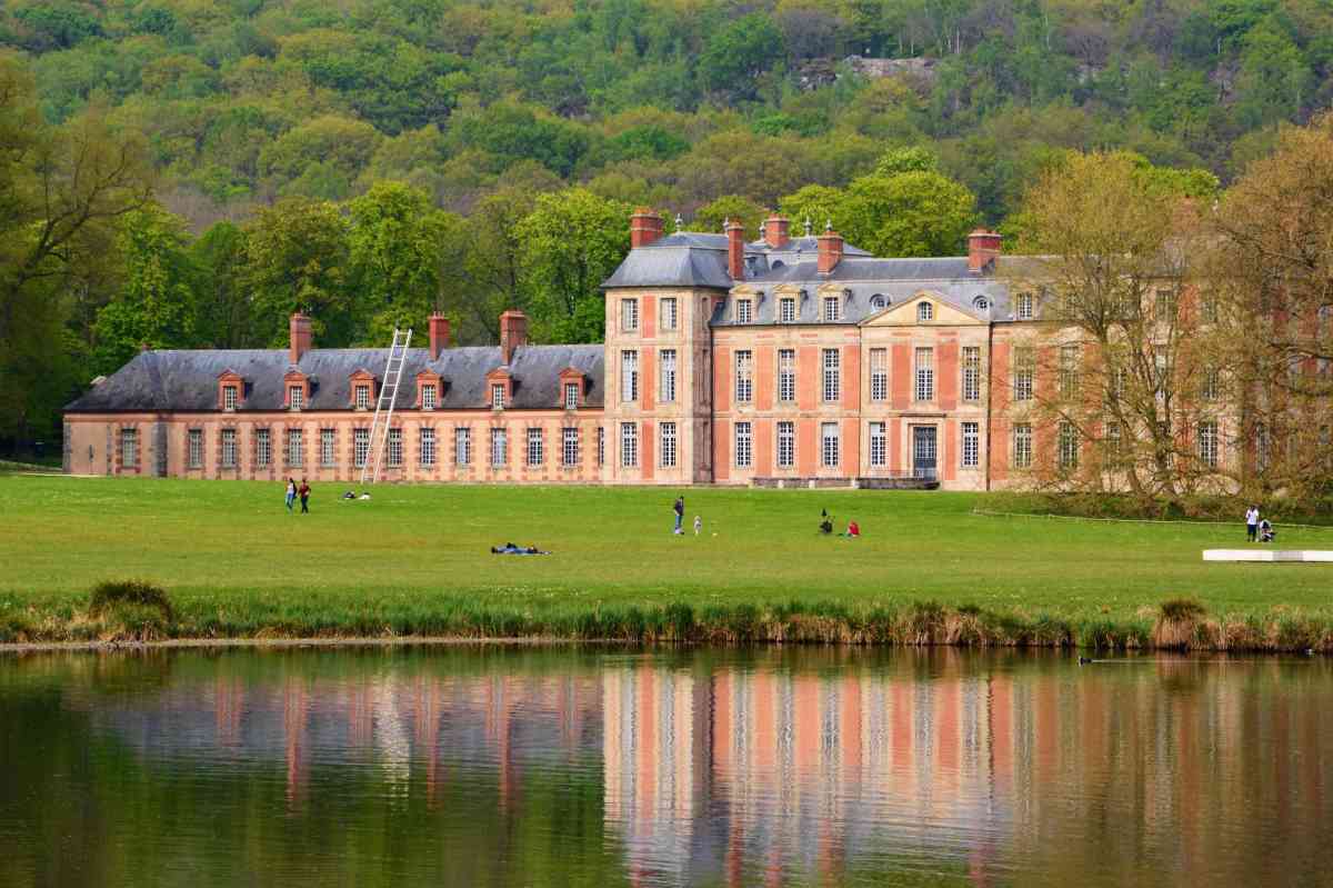 Arte ecológico: exposición «En el espesor de nuestros linderos, ahí donde nacen los dragones»&nbsp;(1)